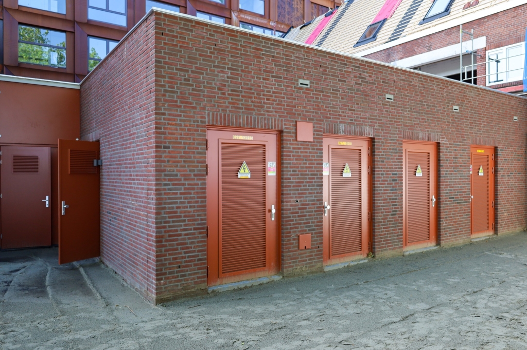 Inpandig transformatorstation voor duurzame warmte-installatie Breda